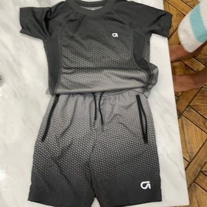 Gap athletic Shorts outfit